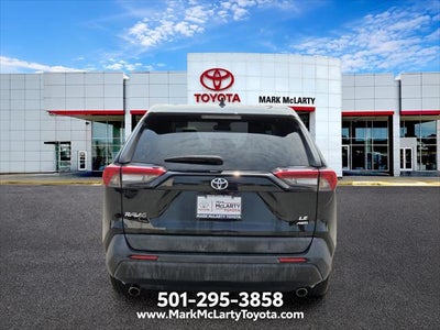2022 Toyota RAV4 LE