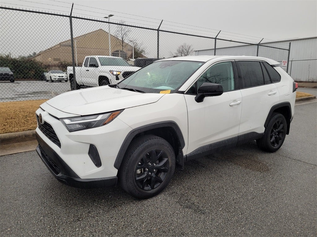 2023 Toyota RAV4 LE