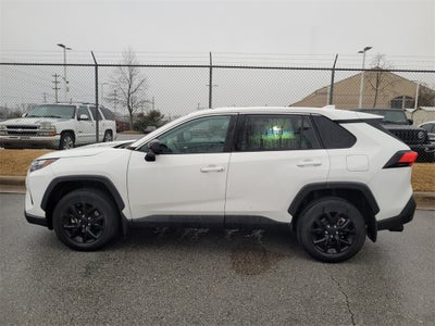 2023 Toyota RAV4 LE