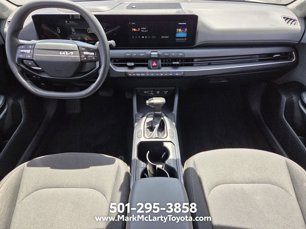 2025 Kia K4 LXS - Photo 11