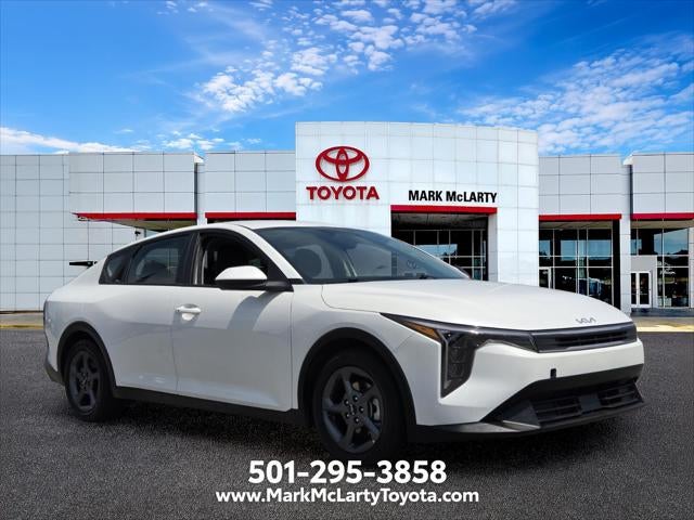 2025 Kia K4 LXS - Photo 30