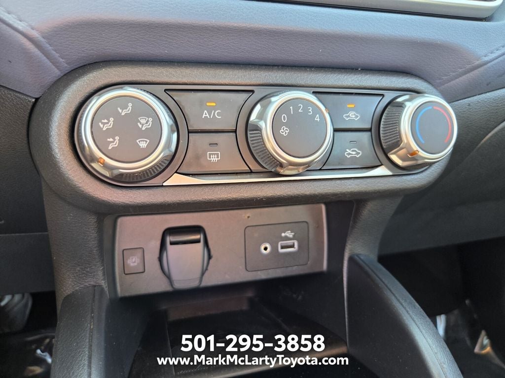 2023 Nissan Versa 1.6 SV