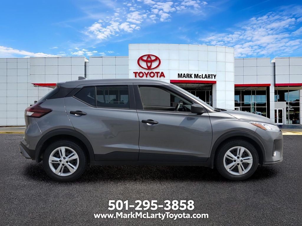 2025 Nissan Kicks Play S