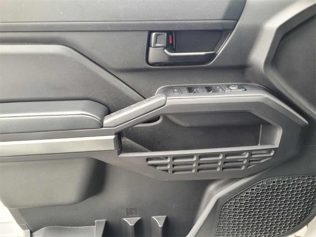 2024 Toyota TACOMA SR5 SR5