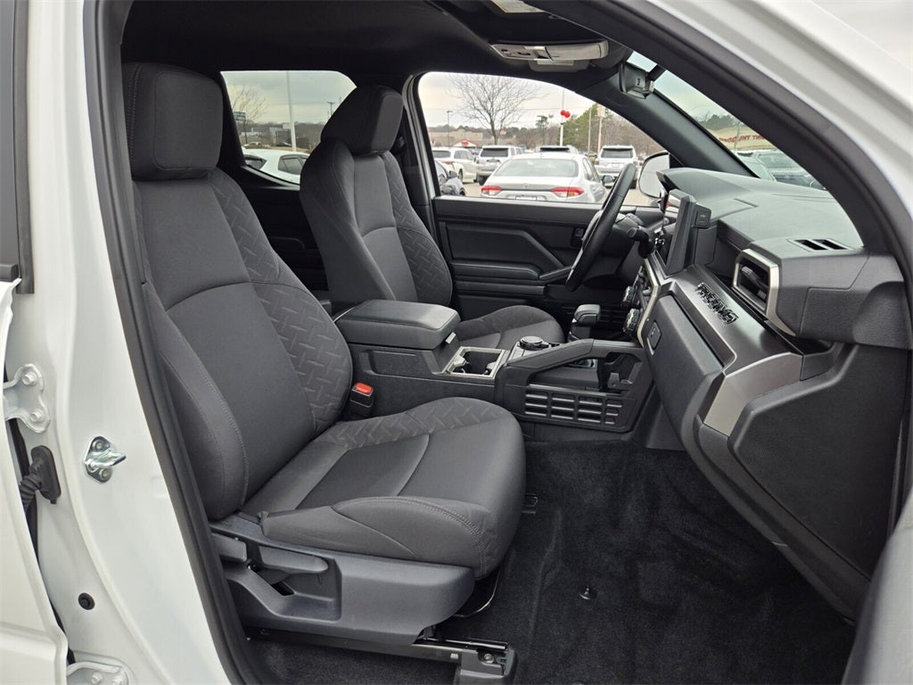 2025 Toyota TACOMA SR5 SR5