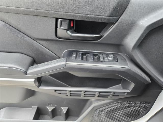 2025 Toyota TACOMA SR5 SR5