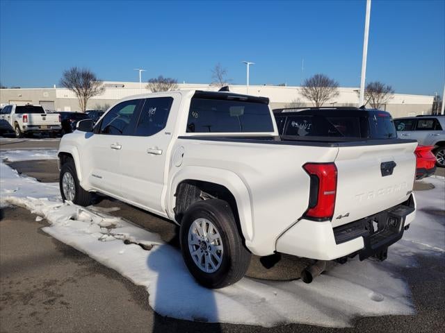 2025 Toyota TACOMA SR5 SR5