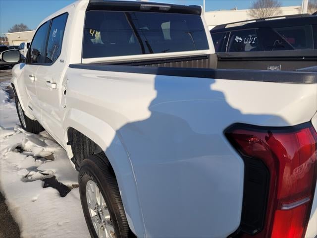 2025 Toyota TACOMA SR5 SR5