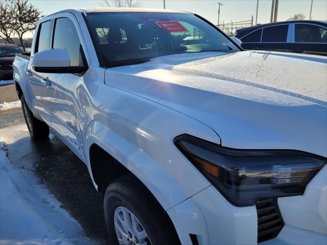 2025 Toyota TACOMA SR5 SR5