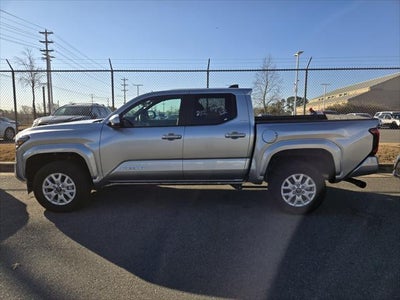 2025 Toyota TACOMA SR5 SR5