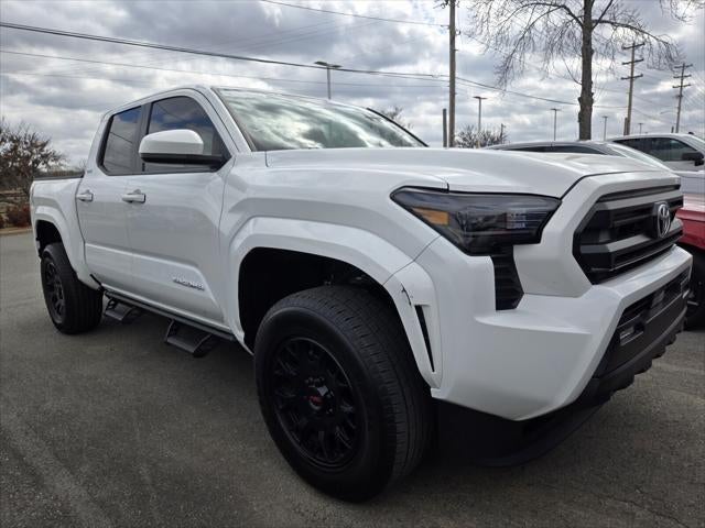 2025 Toyota TACOMA SR5 SR5