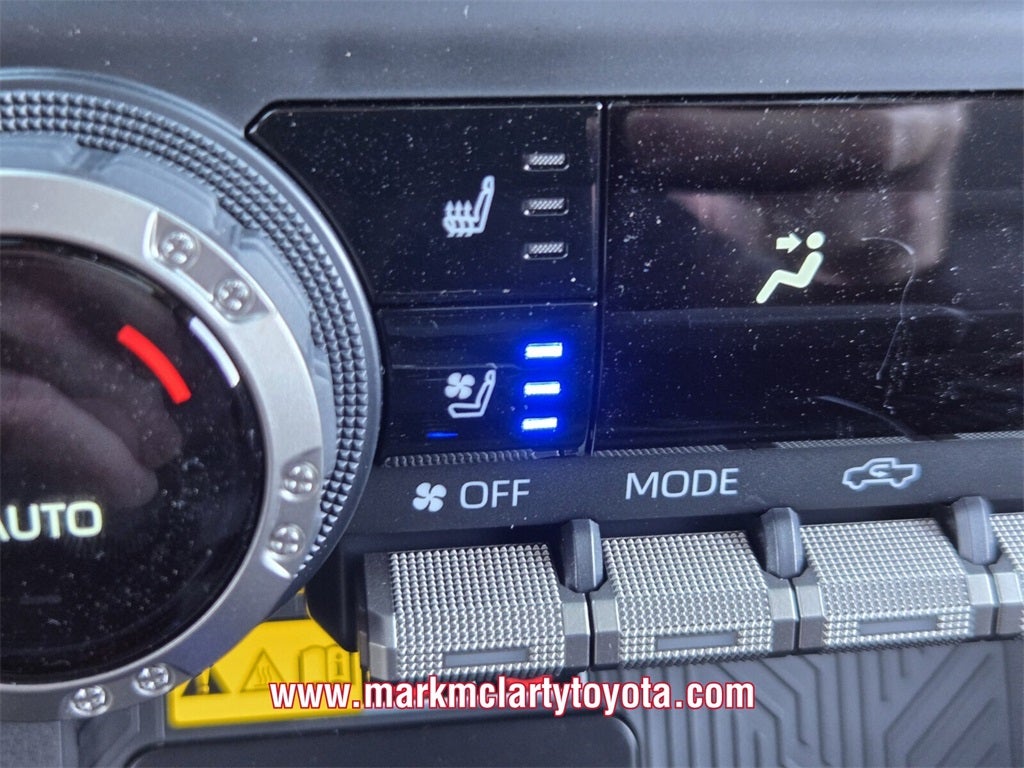 2025 Toyota Tacoma i-FORCE MAX TRD Off-Road i-FORCE MAX