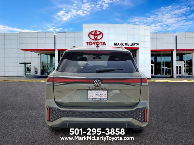 2026 Volkswagen Tiguan SE R-Line Black