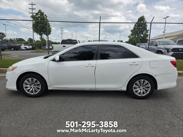2014 Toyota CAMRY LE