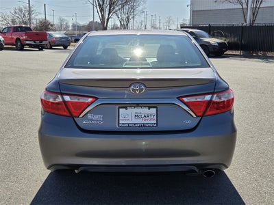 2015 Toyota CAMRY SE