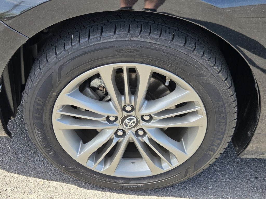 2017 Toyota CAMRY SE