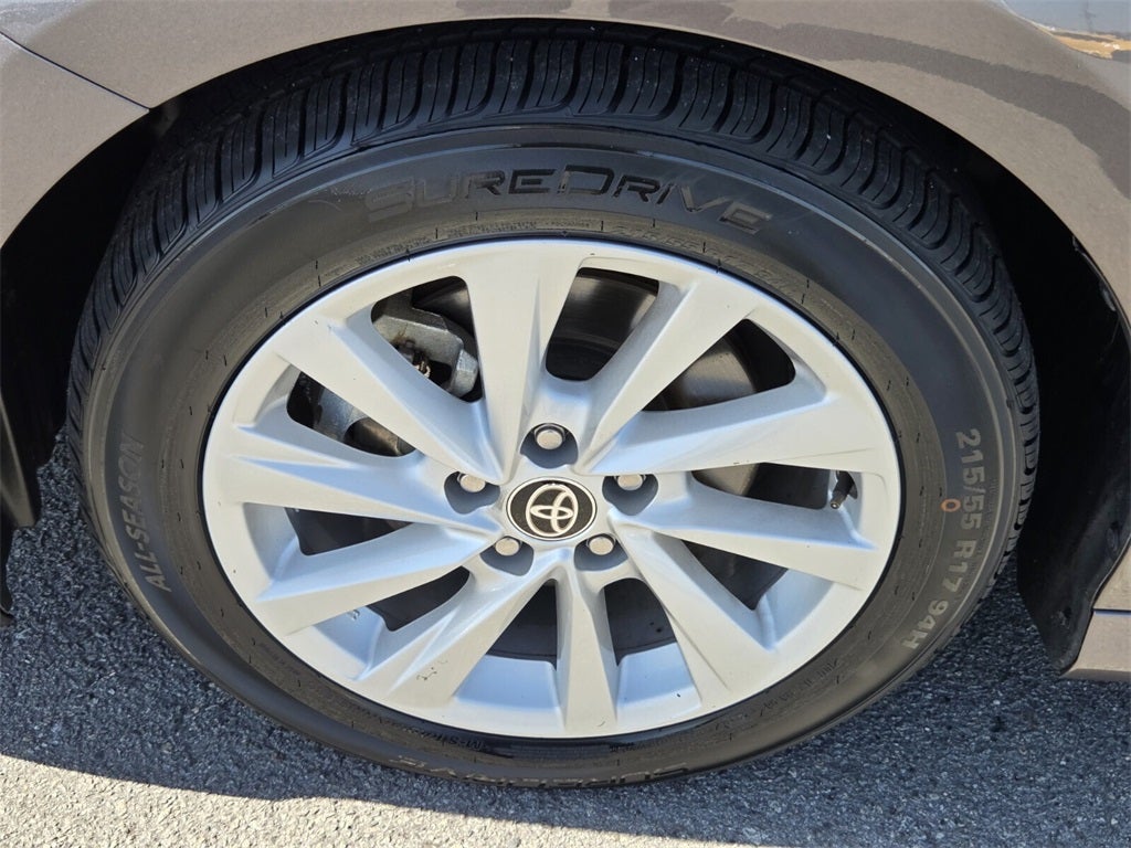 2024 Toyota CAMRY LE