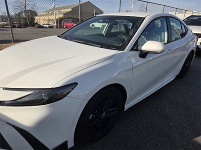 2025 Toyota CAMRY SE