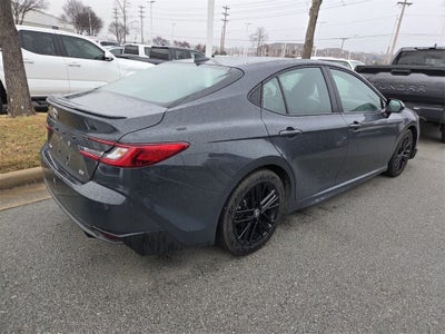 2025 Toyota CAMRY SE