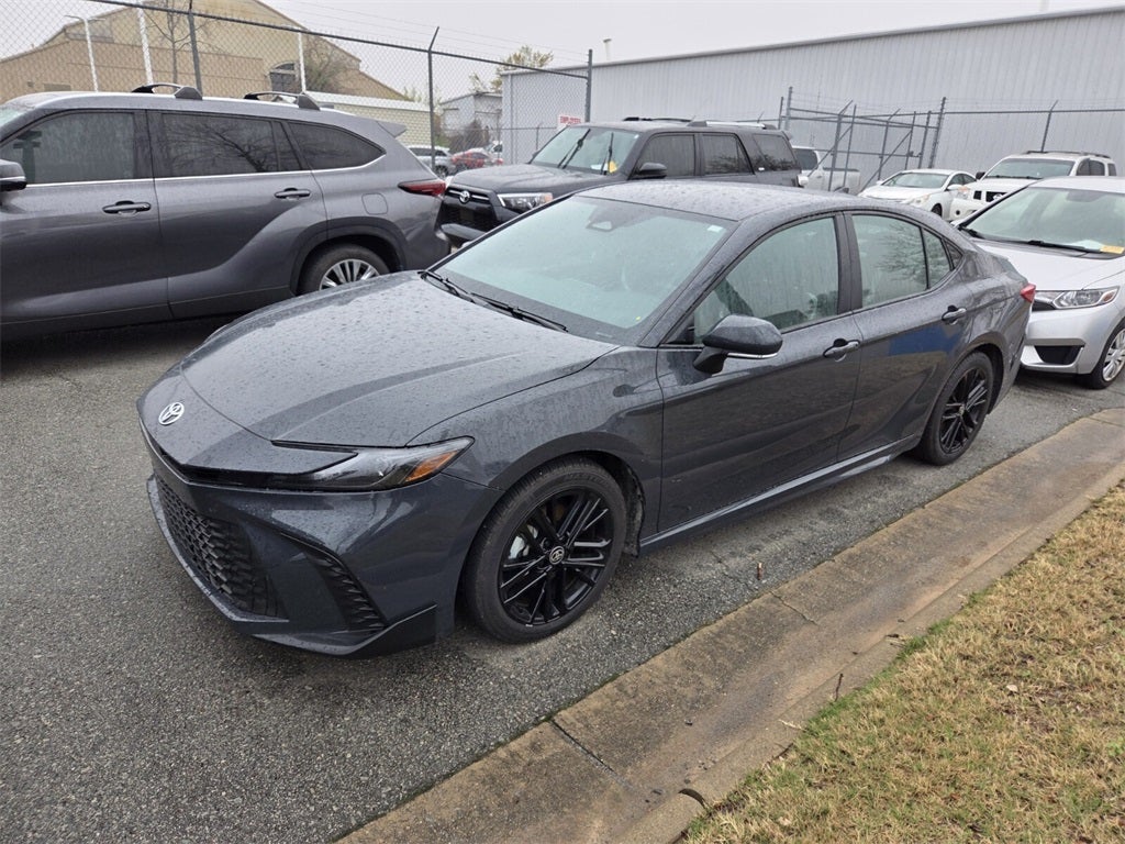 2025 Toyota CAMRY SE