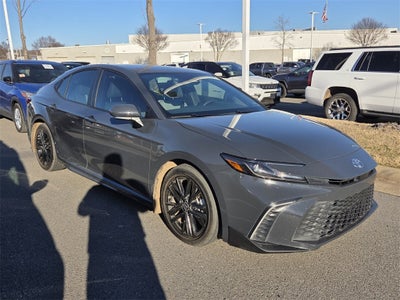 2025 Toyota CAMRY SE