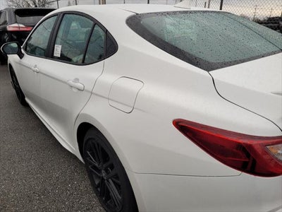 2025 Toyota CAMRY SE