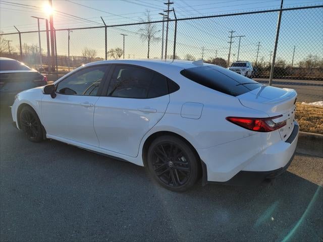 2025 Toyota CAMRY SE