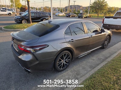 2022 Toyota Camry SE