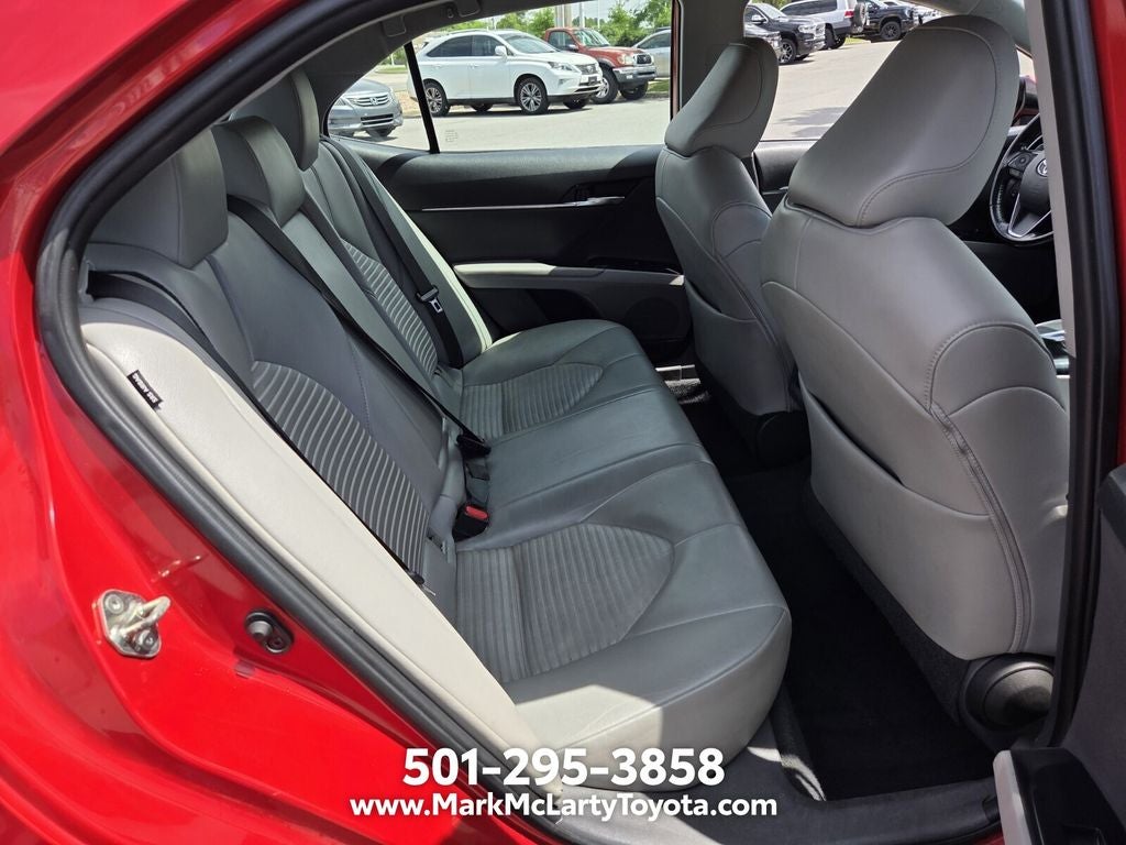 2020 Toyota CAMRY SE