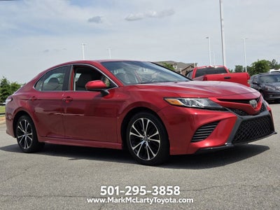 2020 Toyota CAMRY SE