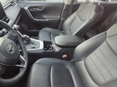 2023 Toyota RAV4 HYBRID XLE Premium