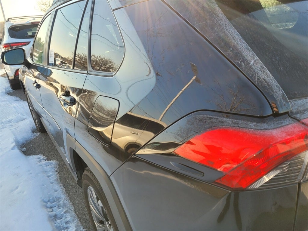 2025 Toyota RAV4 HYBRID XLE Premium