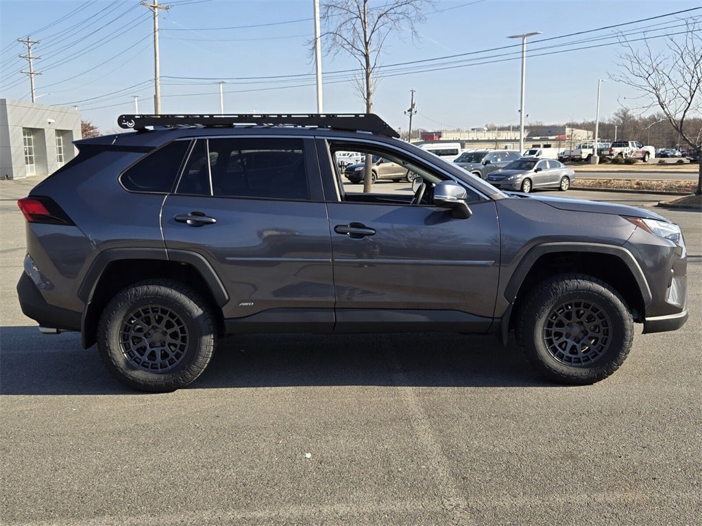 2024 Toyota RAV4 HYBRID XLE Premium