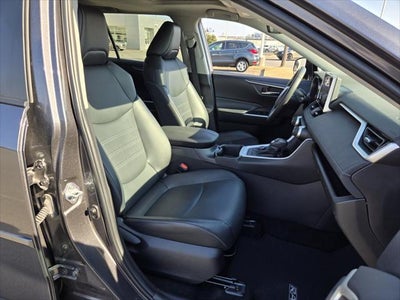 2024 Toyota RAV4 HYBRID XLE Premium