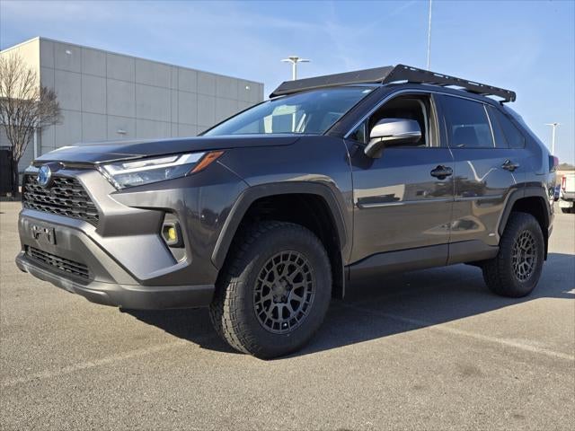 2024 Toyota RAV4 HYBRID XLE Premium