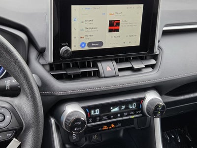 2025 Toyota RAV4 HYBRID LE