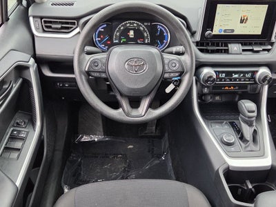2025 Toyota RAV4 HYBRID LE