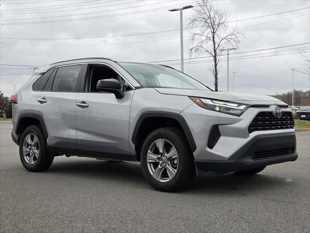 2025 Toyota RAV4 HYBRID LE