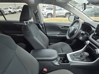 2025 Toyota RAV4 HYBRID LE