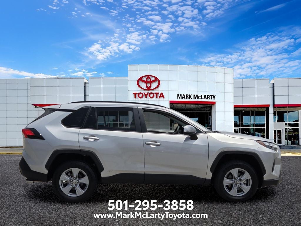 2025 Toyota RAV4 Hybrid XLE