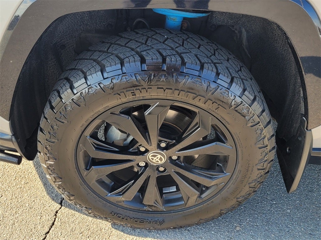 2022 Toyota RAV4 HYBRID SE