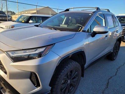 2022 Toyota RAV4 HYBRID SE