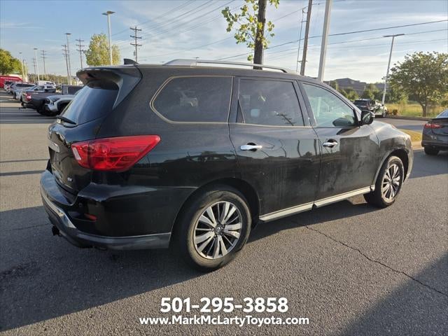 2020 Nissan Pathfinder SV