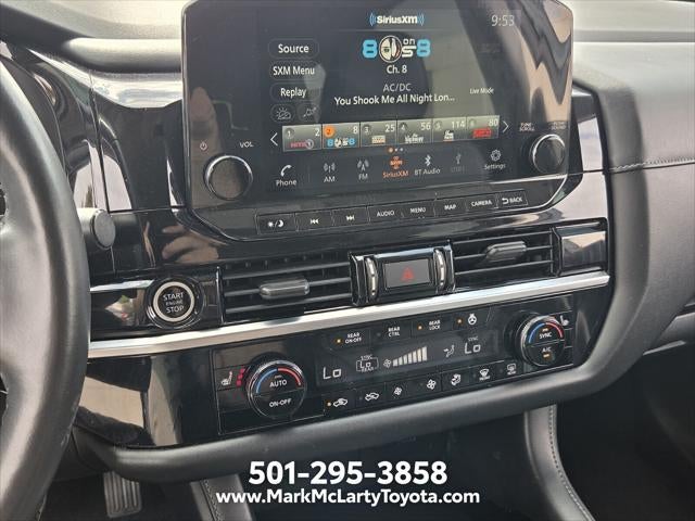 2022 Nissan Pathfinder SL
