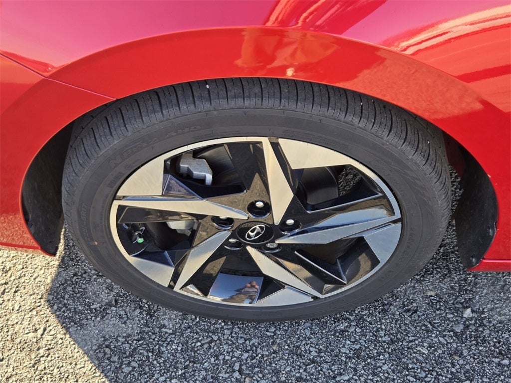 2022 Hyundai Elantra Limited