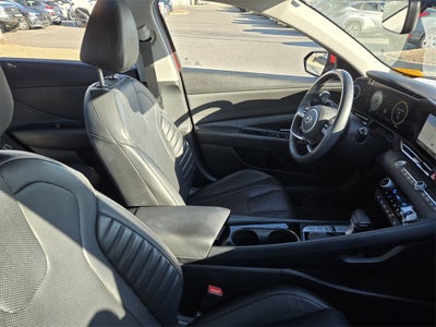 2022 Hyundai Elantra Limited