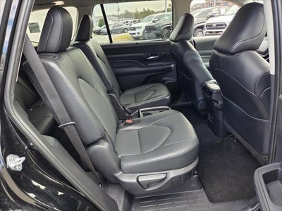 2025 Toyota GRAND HIGHLANDER XLE