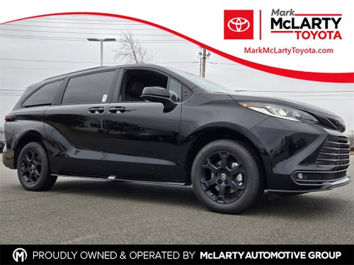 2026 Toyota Sienna Woodland Edition 7 Passenger