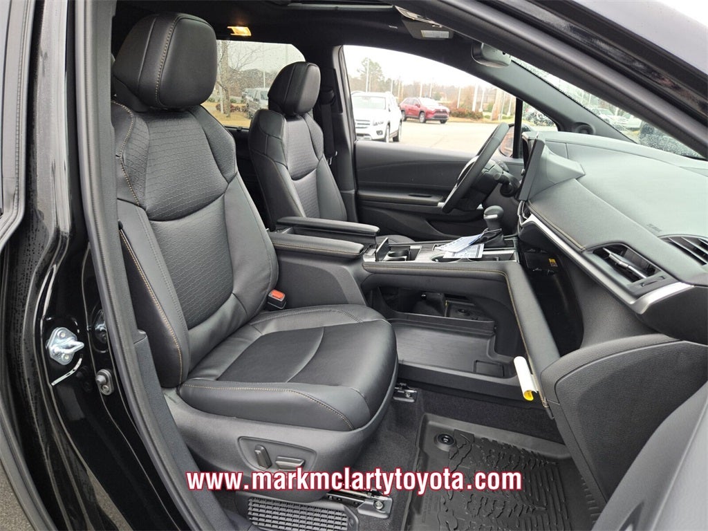 2026 Toyota Sienna Woodland Edition 7 Passenger