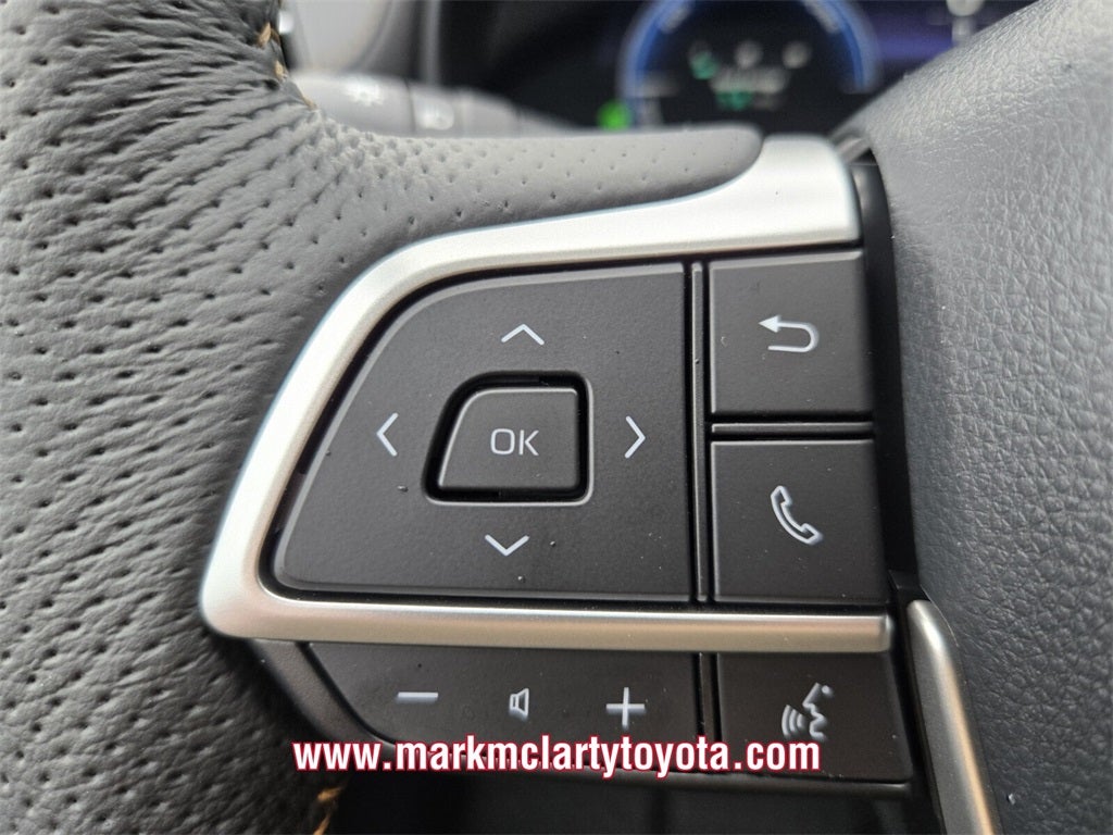 2026 Toyota Sienna Woodland Edition 7 Passenger